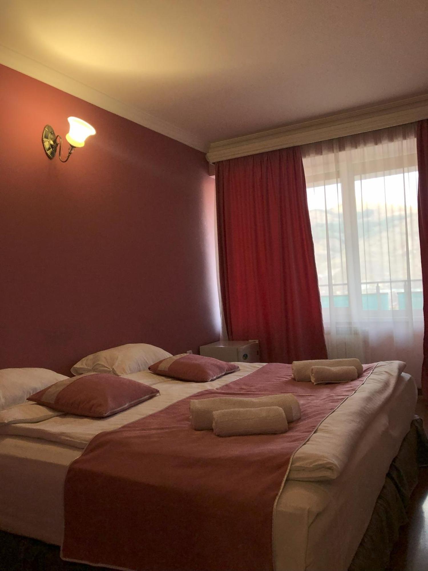 Goris Hotel Exteriör bild